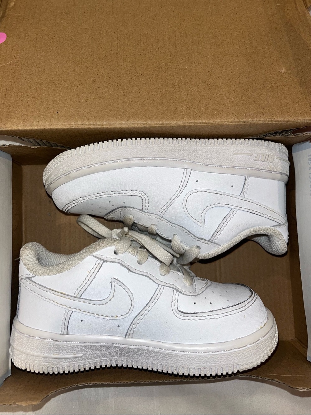 Nike Toddler Air Force’s Low-Top - 7c